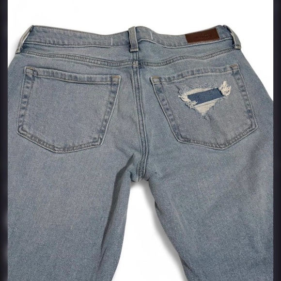 Light Wash Distressed Ripped Jeans - Picture 3 of 3